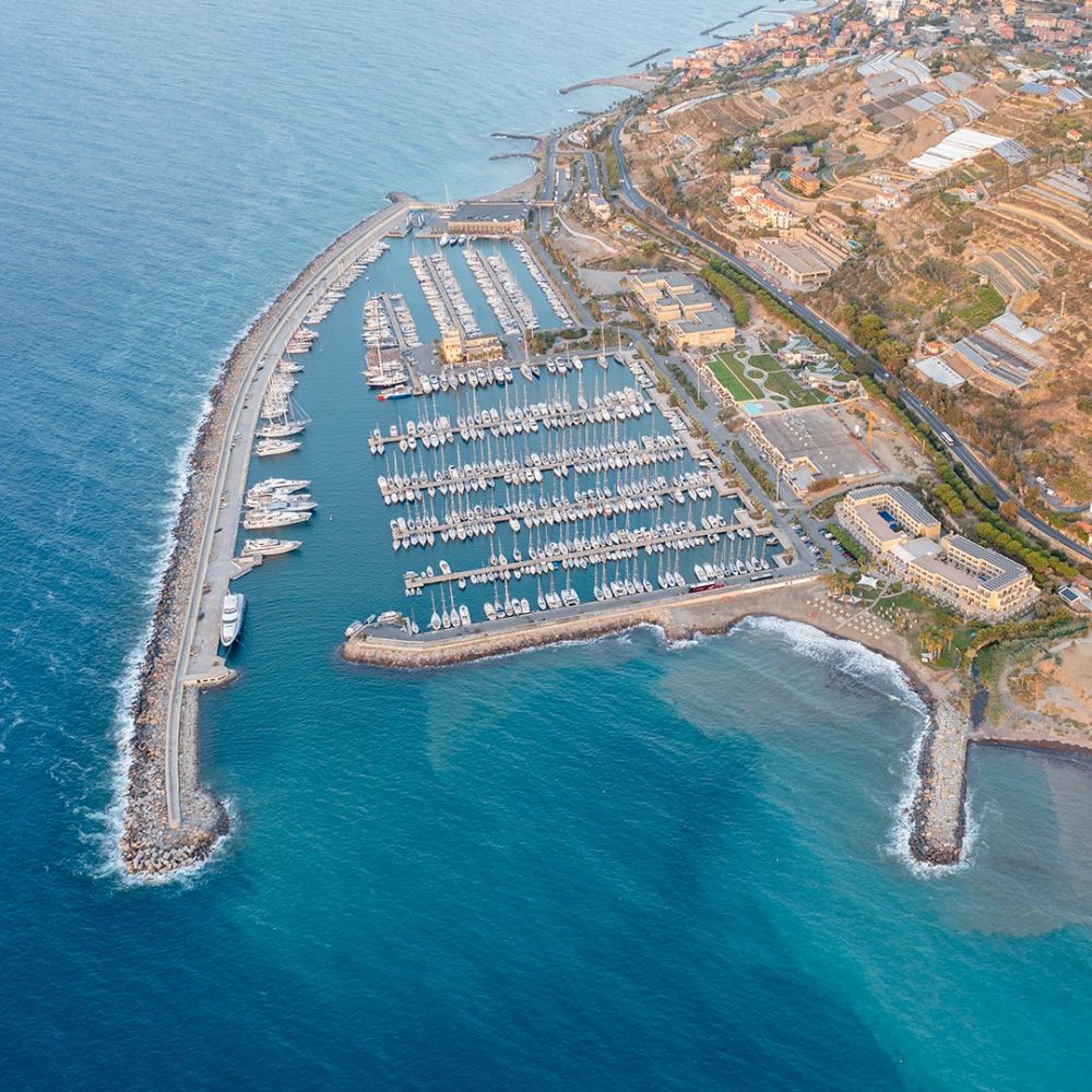 Settimane barca a vela Marina degli Aregai